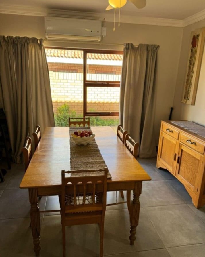 4 Bedroom Property for Sale in Roylglen Gardens Northern Cape